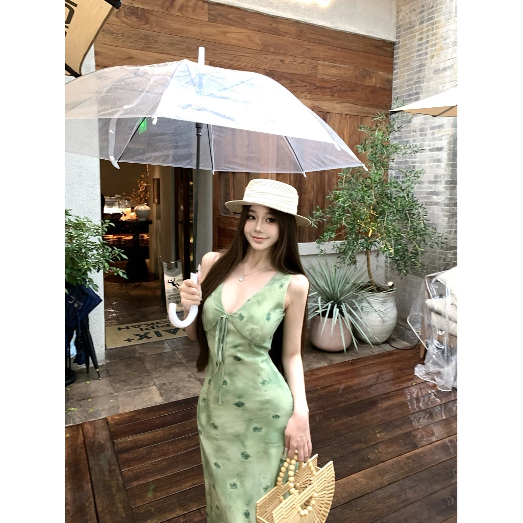 氛围感碎花裙夏季V领无袖纯欲气收腰显瘦长裙