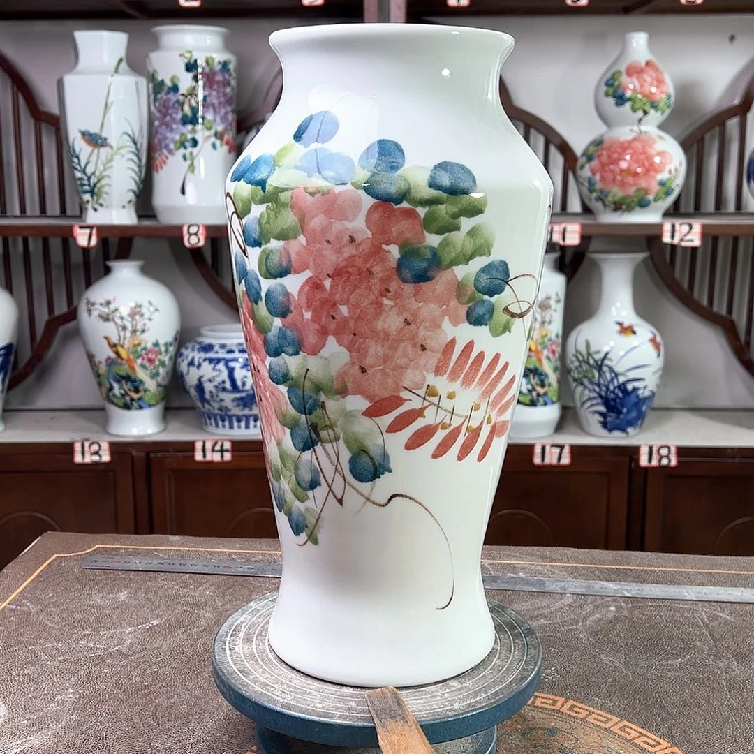 摆件景德镇陶瓷大鱼红紫