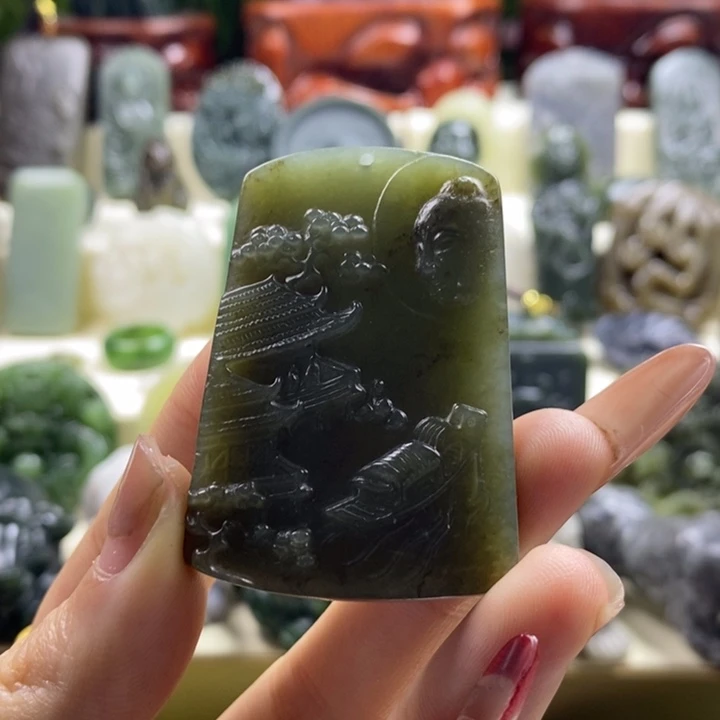 和田玉颈饰未镶嵌