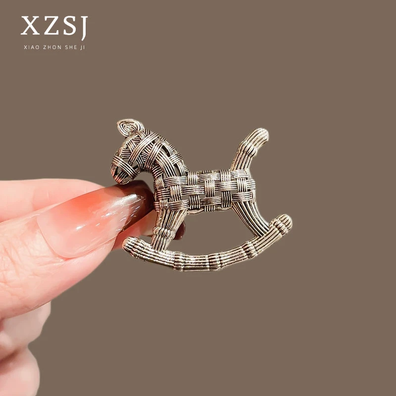 铜胸针 中古设计感编织小马驹别针女高端精致高级感胸花大衣配饰