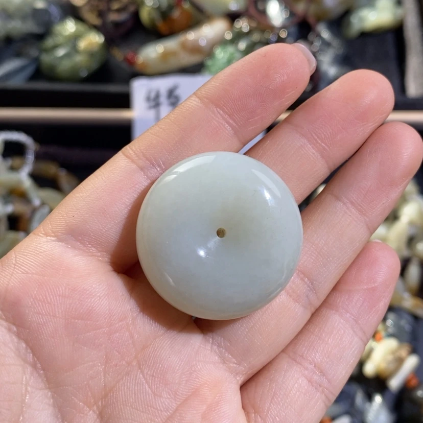 【闪购商品】未镶嵌和田玉挂件逆**水