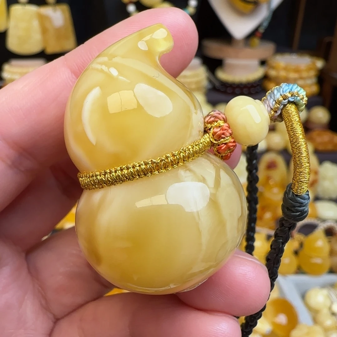 琥珀未镶嵌套链天然俄料浓蜡妖花蜜蜡葫芦吊坠