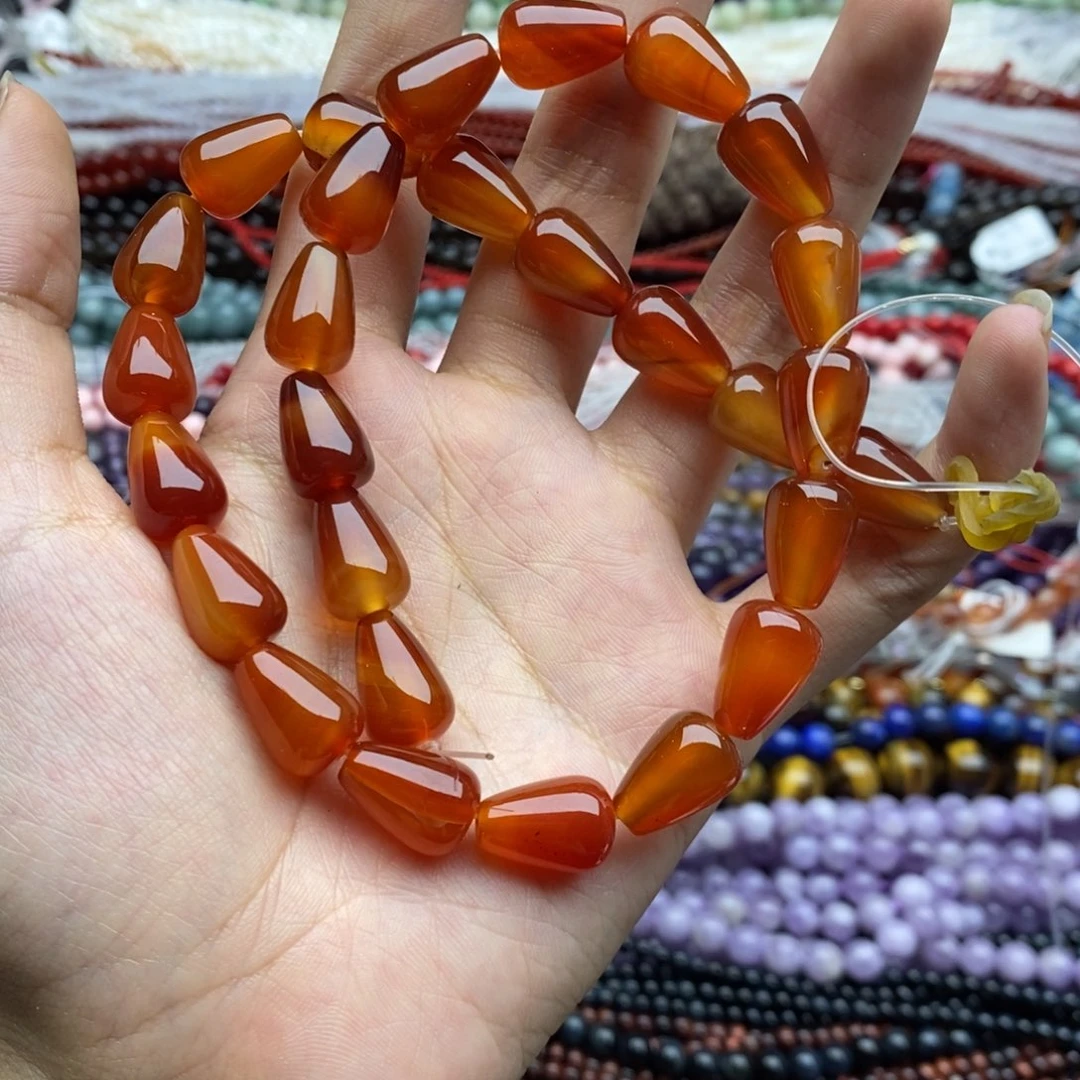 玛瑙/玉髓未镶嵌珠宝半成品一条天然10×14mm红玛瑙水滴