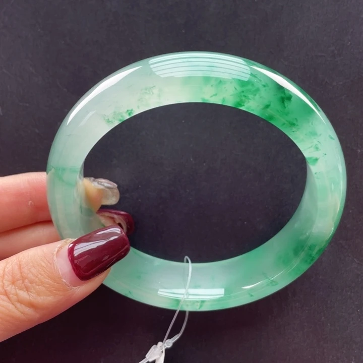 石英质玉手镯未镶嵌山***，