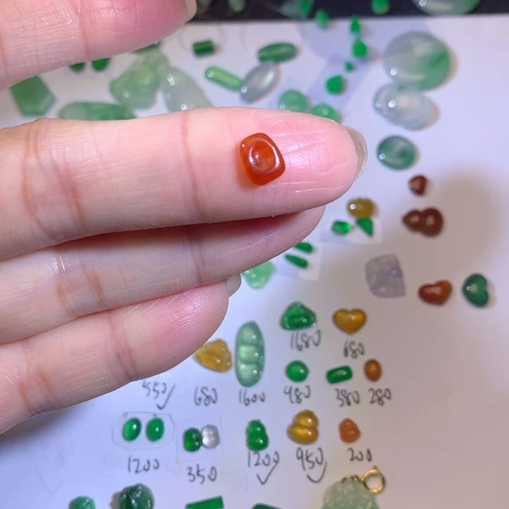 翡翠未镶嵌套链风生水起