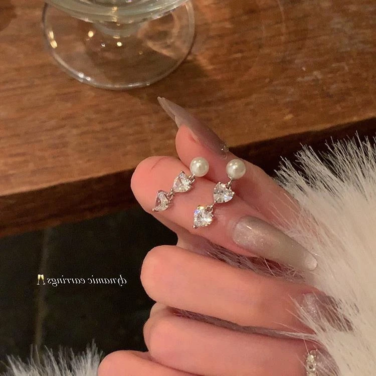 铜合金锆石耳饰 银针轻奢锆石爱心流苏耳环时尚气质耳钉韩国百搭