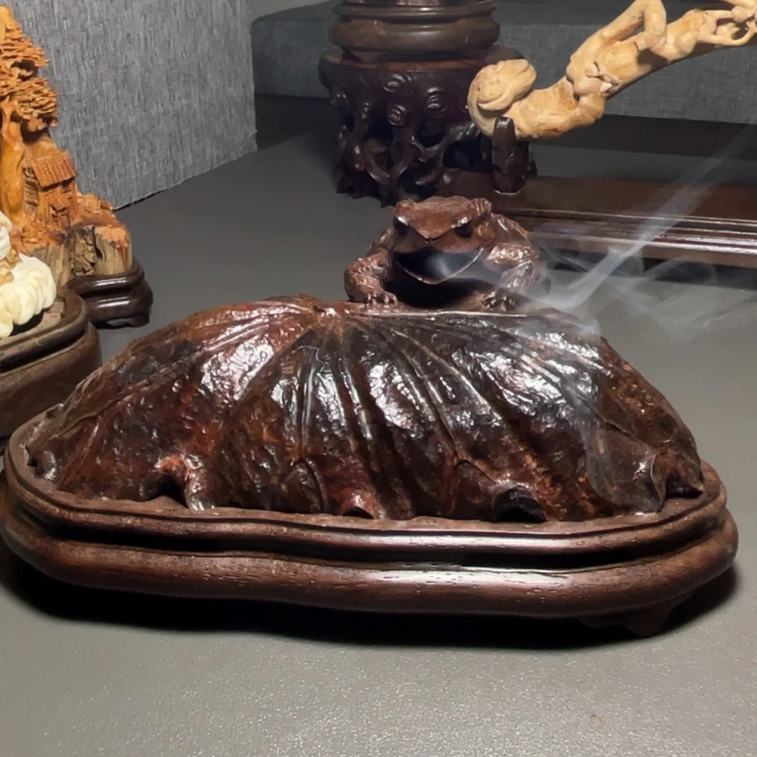 交趾黄檀（大红酸枝）荷叶青蛙香炉工艺品
