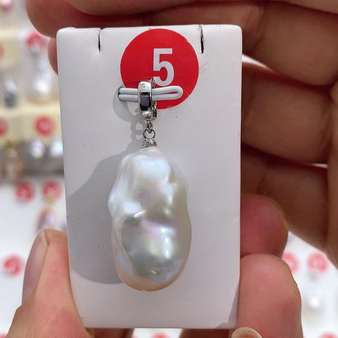 淡水珍珠颈饰合金