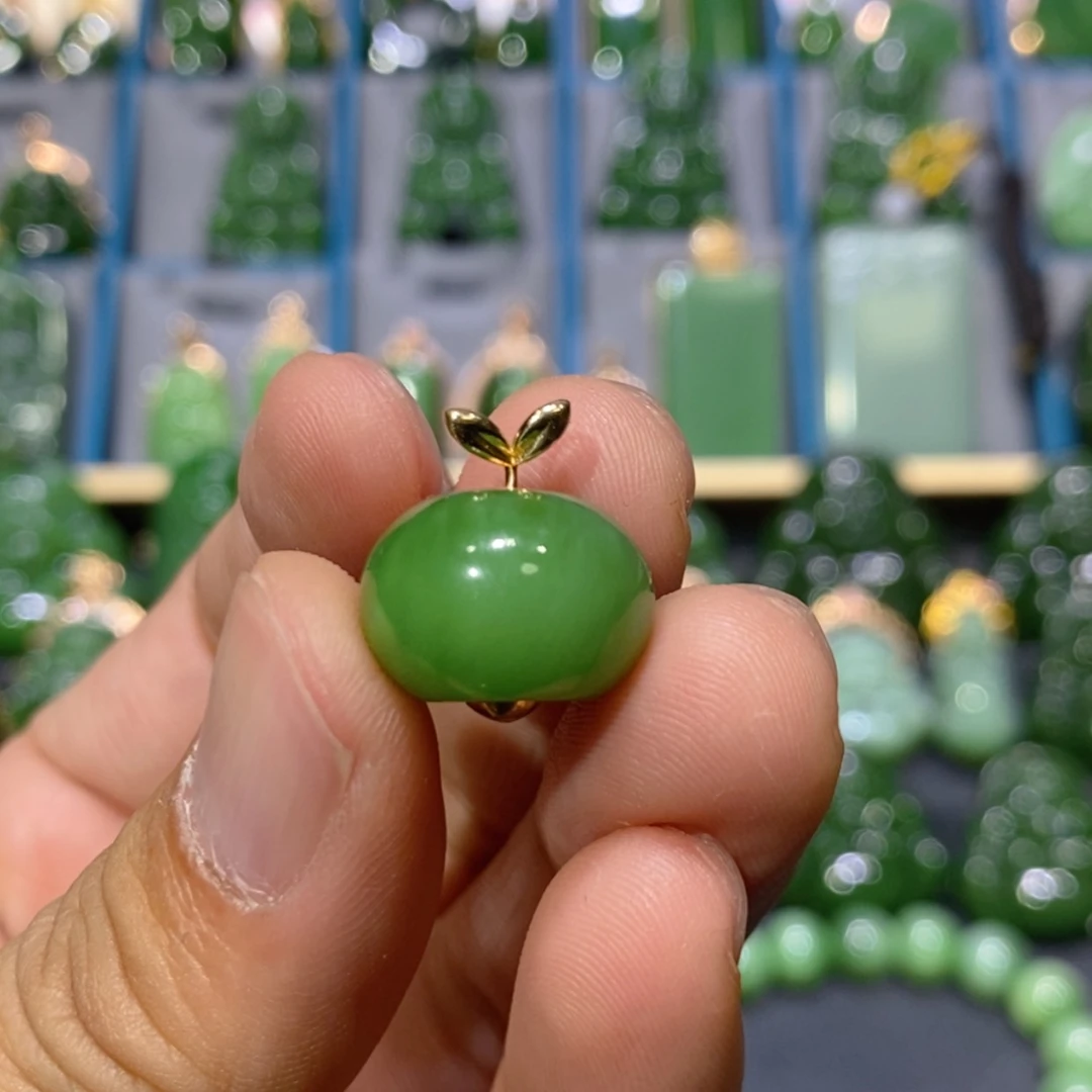 【闪购商品】和田玉吊坠(不含链)18K金镶嵌粉绿苹果