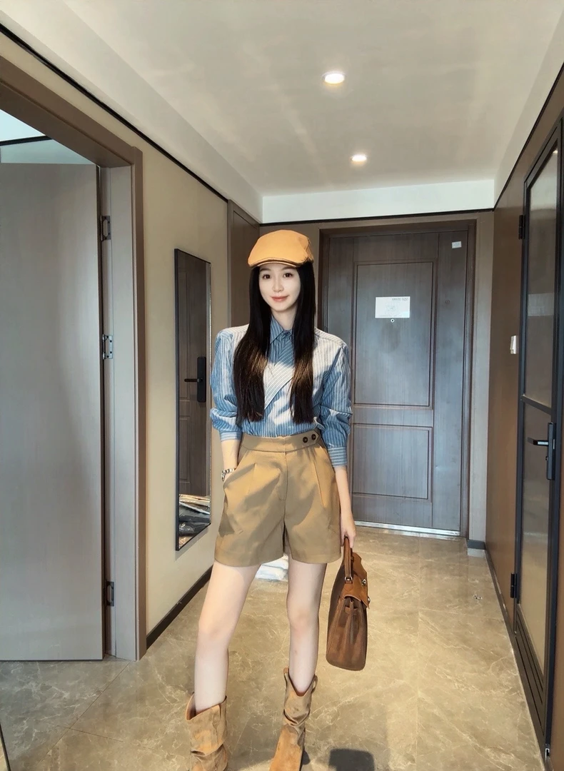 【艾老板专属】蓝色条纹爆款衬衫格纹翻领时尚衬衫气质短裤套装