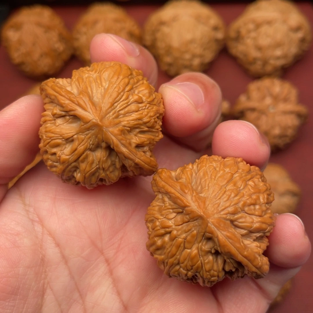 把件文玩核桃全品无修37.5绣球