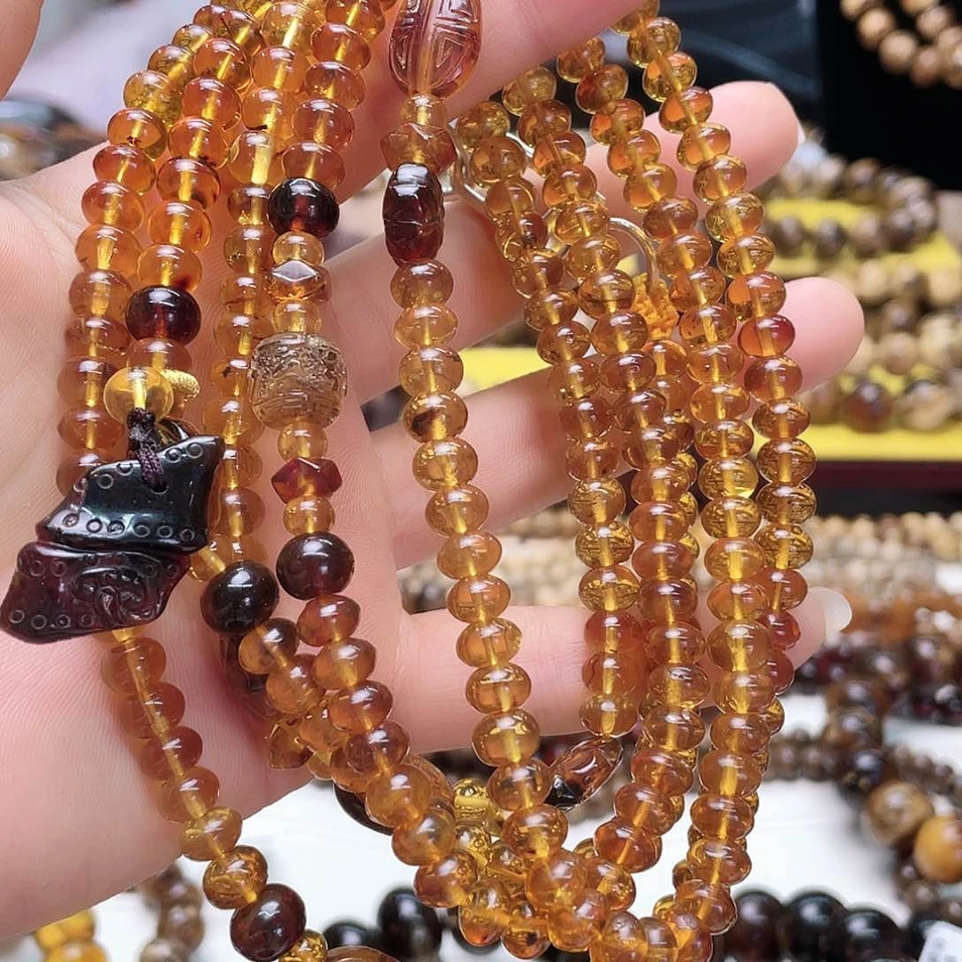 琥珀裸石未镶嵌吉*七