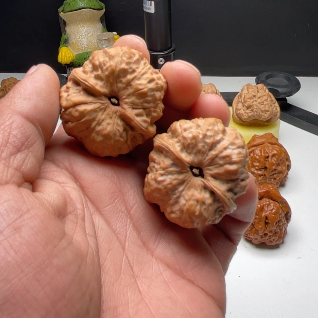 乾***核桃蛤蟆头核桃 40