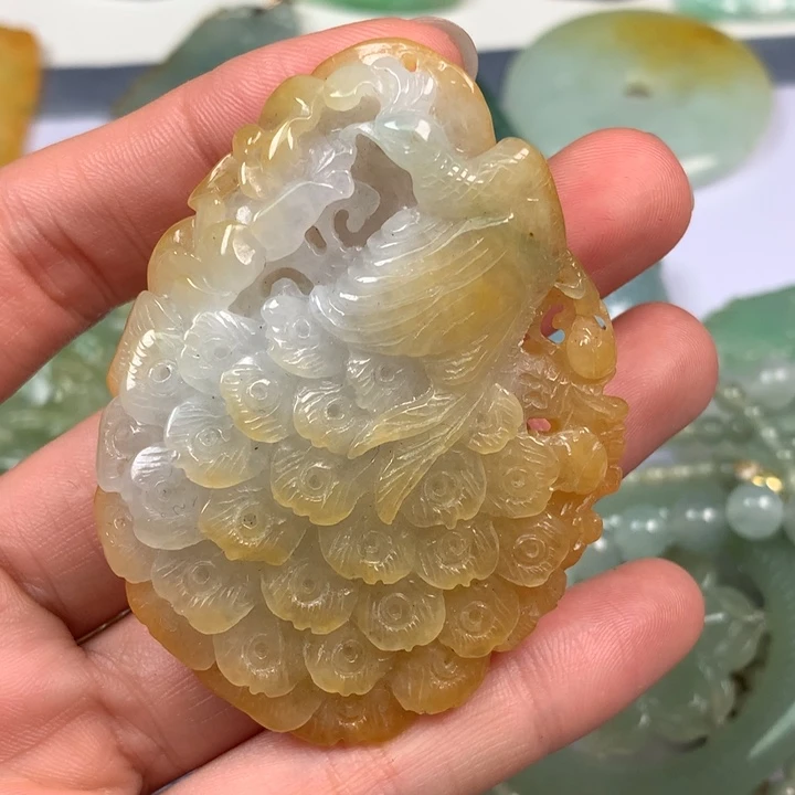 翡翠颈饰未镶嵌翡翠