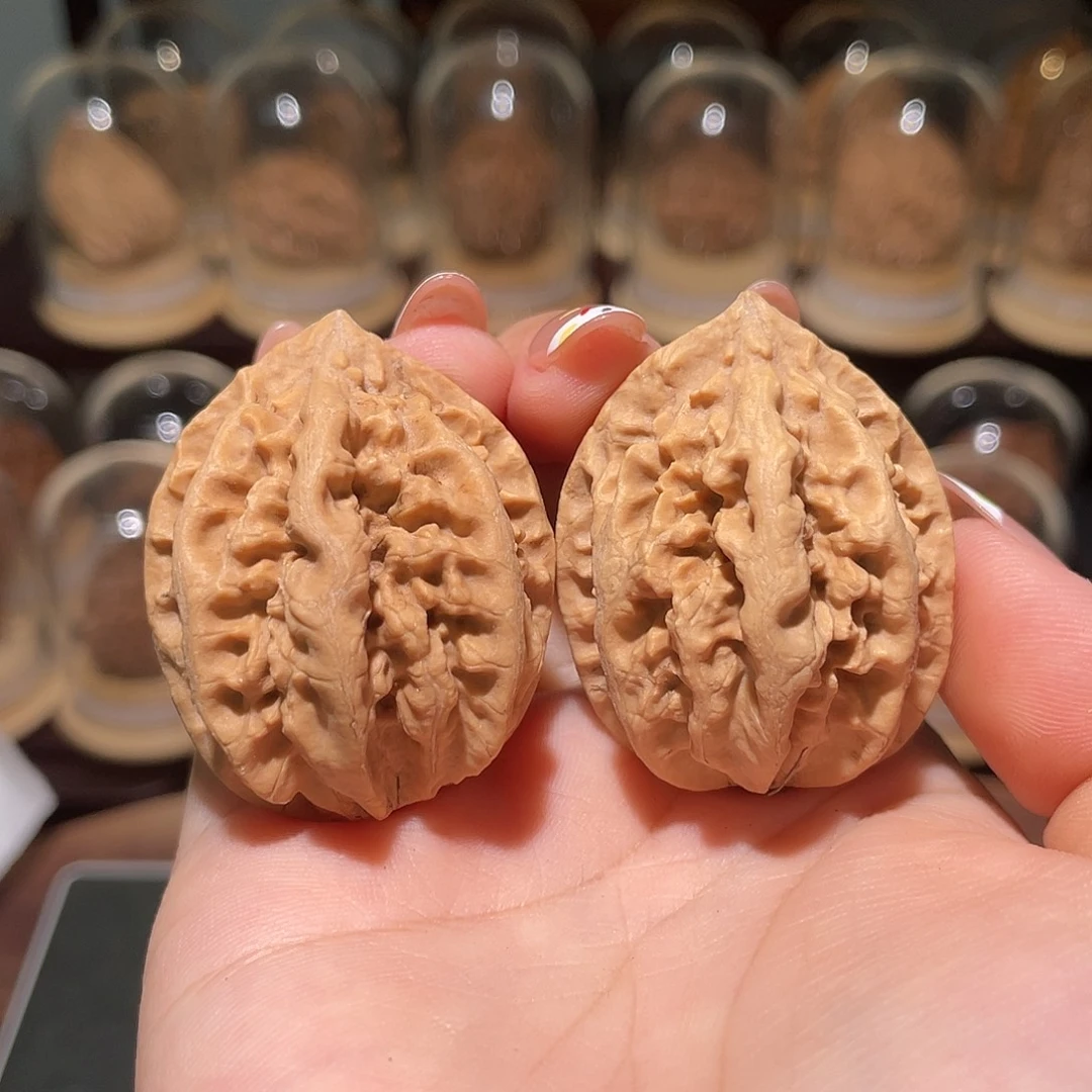 文玩核桃吊坠八棱74