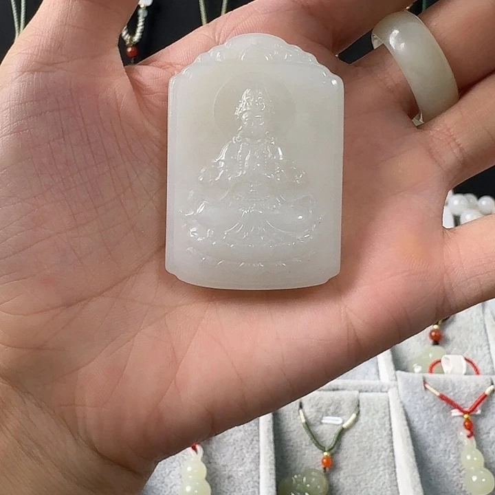 颈饰未镶嵌和田玉