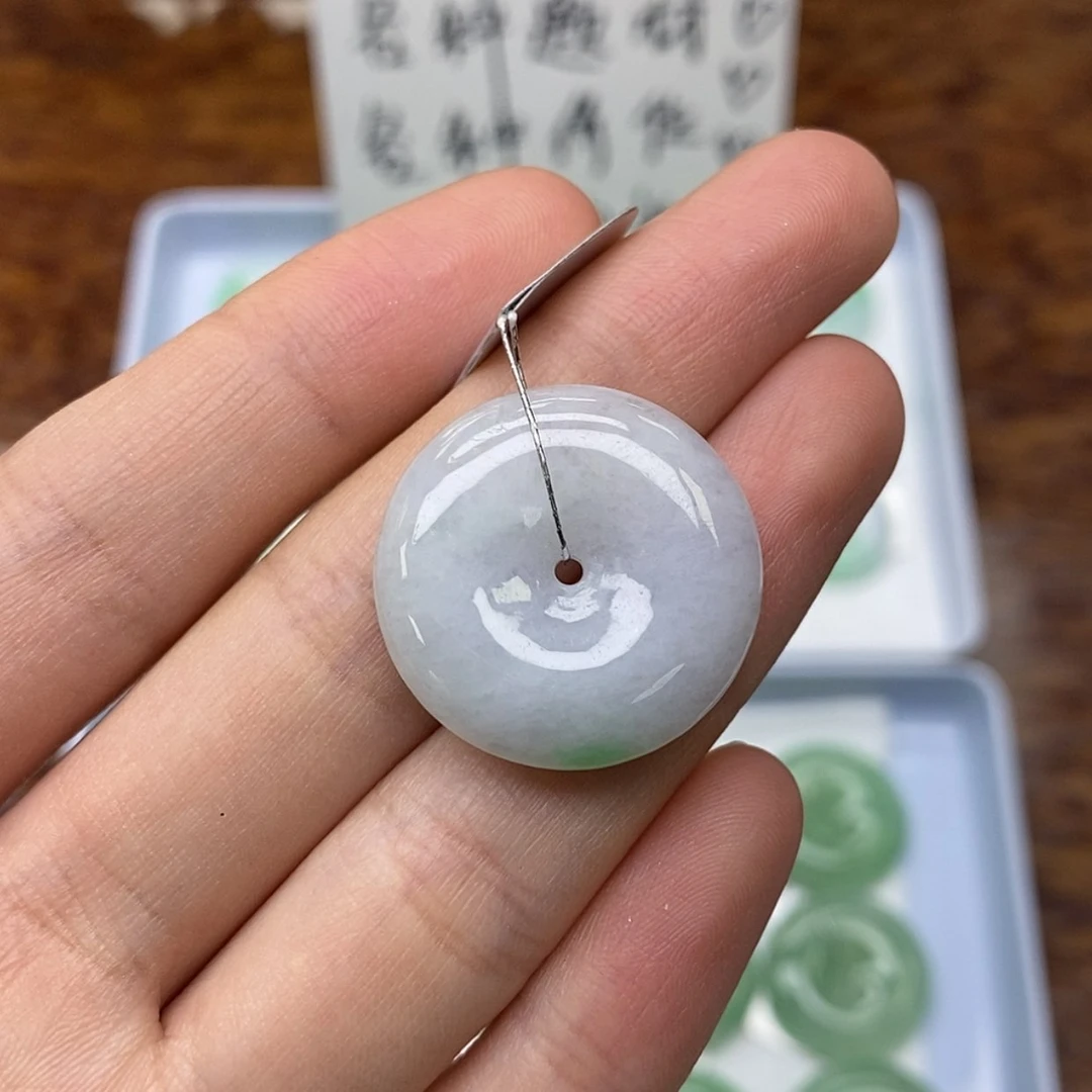 【闪购商品】翡翠颈饰未镶嵌平安扣