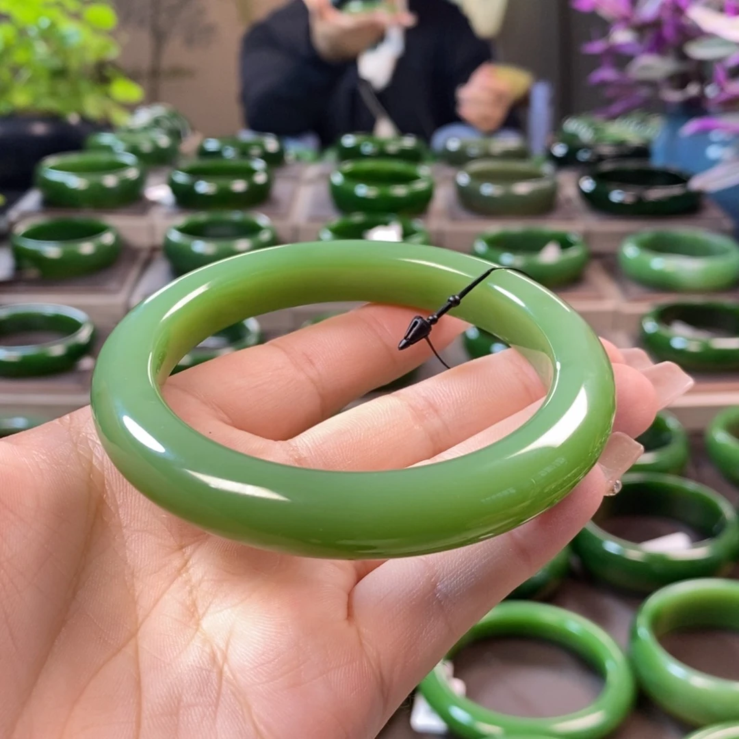 和田玉（碧玉）手镯未镶嵌