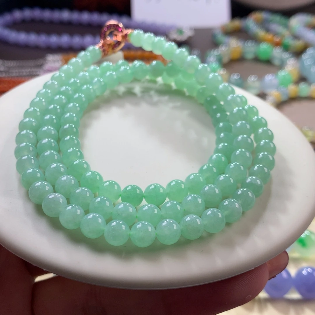 翡翠颈饰未镶嵌翡翠冰甜绿卡6+