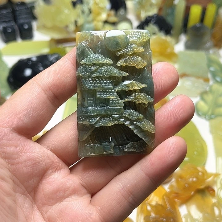 未镶嵌蛇纹石玉颈饰