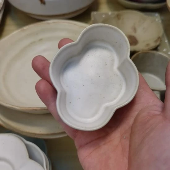 瓷片正品粗陶云朵料碟一个