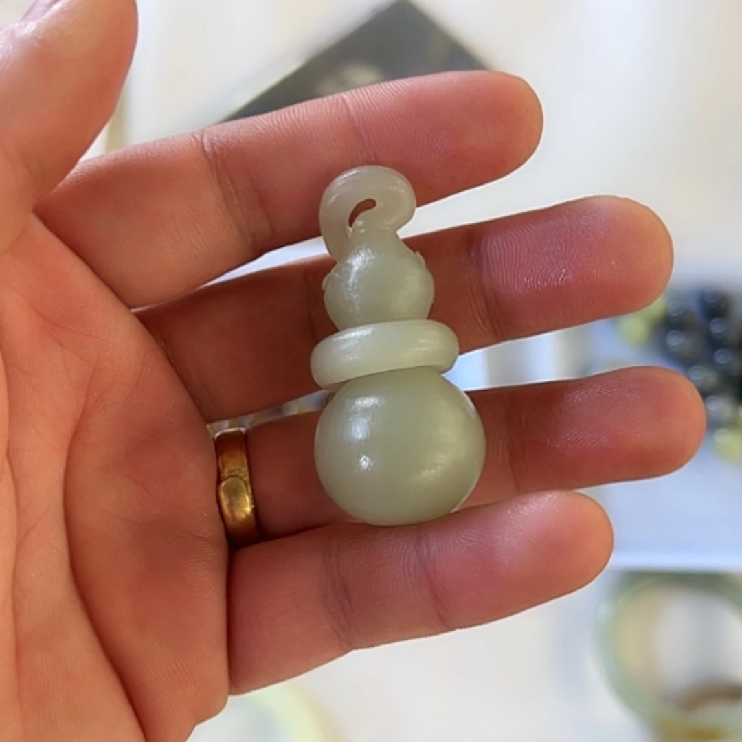 【闪购商品】颈饰未镶嵌和田玉（糖玉）
