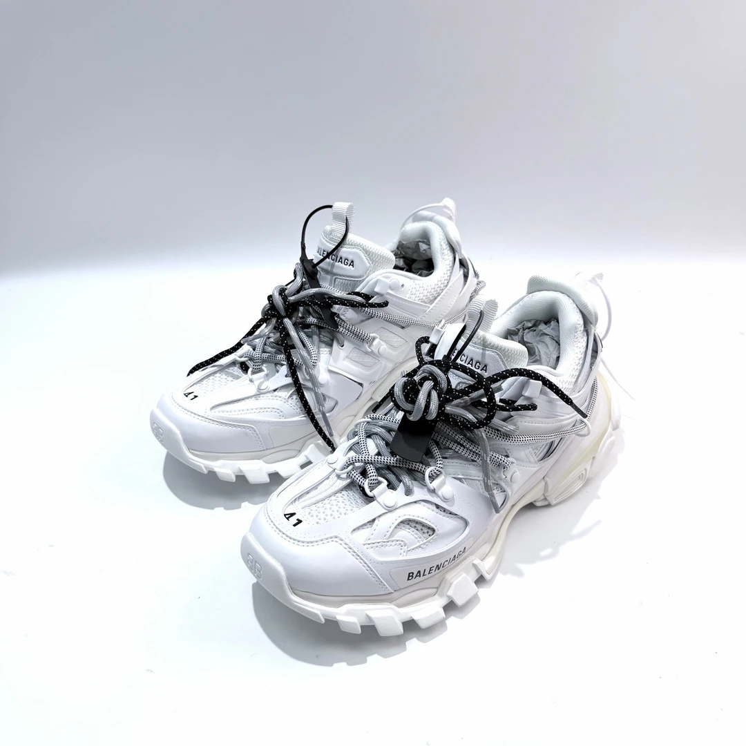 未使用 Balenciaga/巴黎世家 白色新款 track1.0老爹鞋bl0802