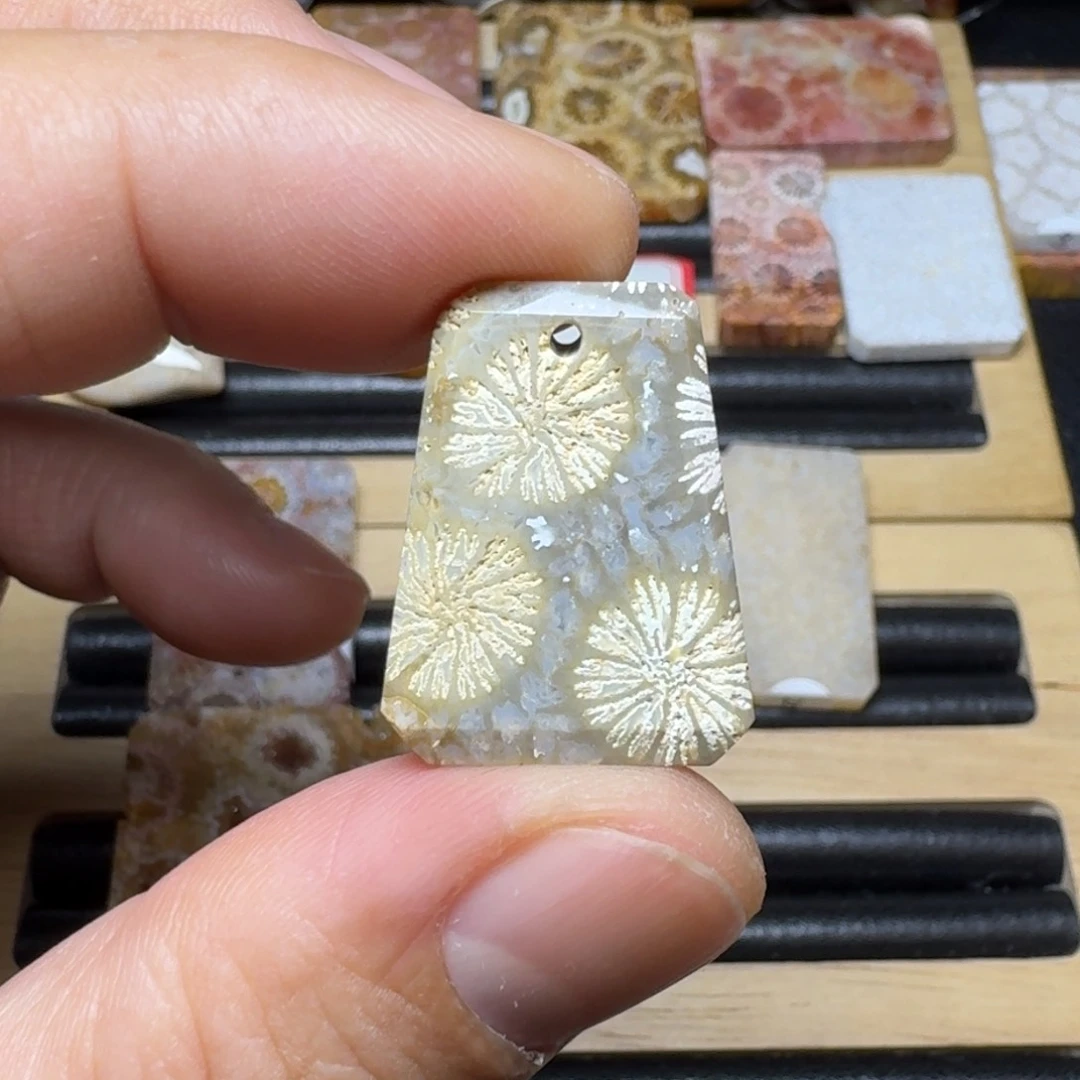 硅化玉纯天然色有机玉石未镶嵌