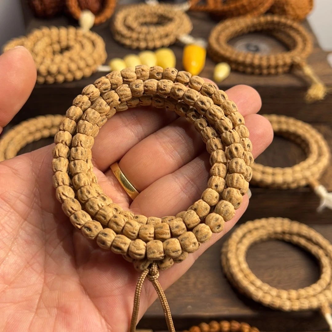 柏香籽/百香籽吊坠今****奶