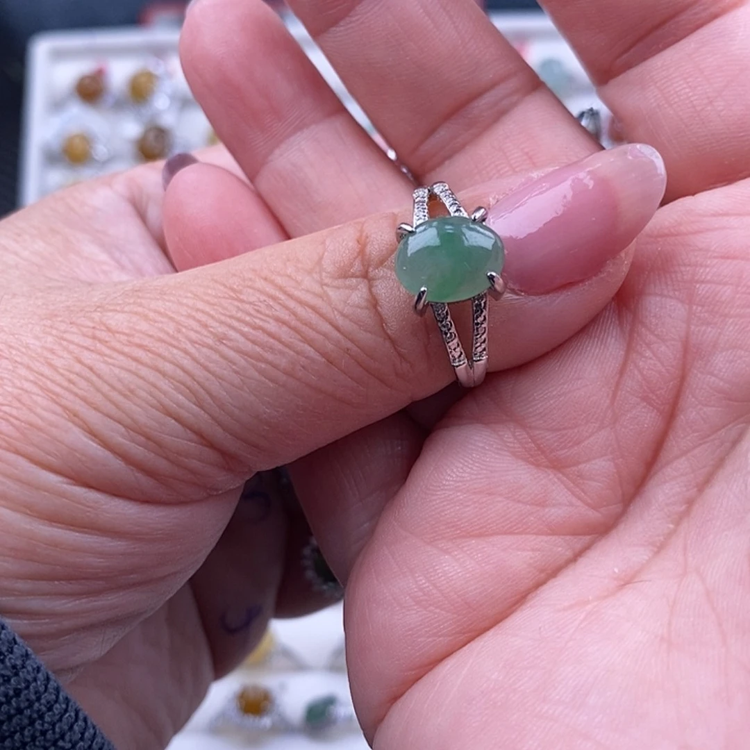 未镶嵌戒指翡翠小*爱缅甸