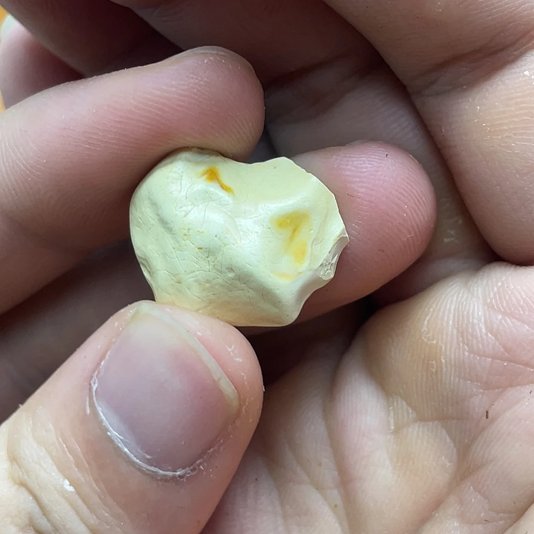 未镶嵌定制琥珀L****n定制