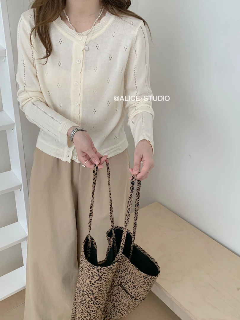 TM设计感镂空花边针织开衫女韩版百搭软糯糯复古春秋短款上衣001