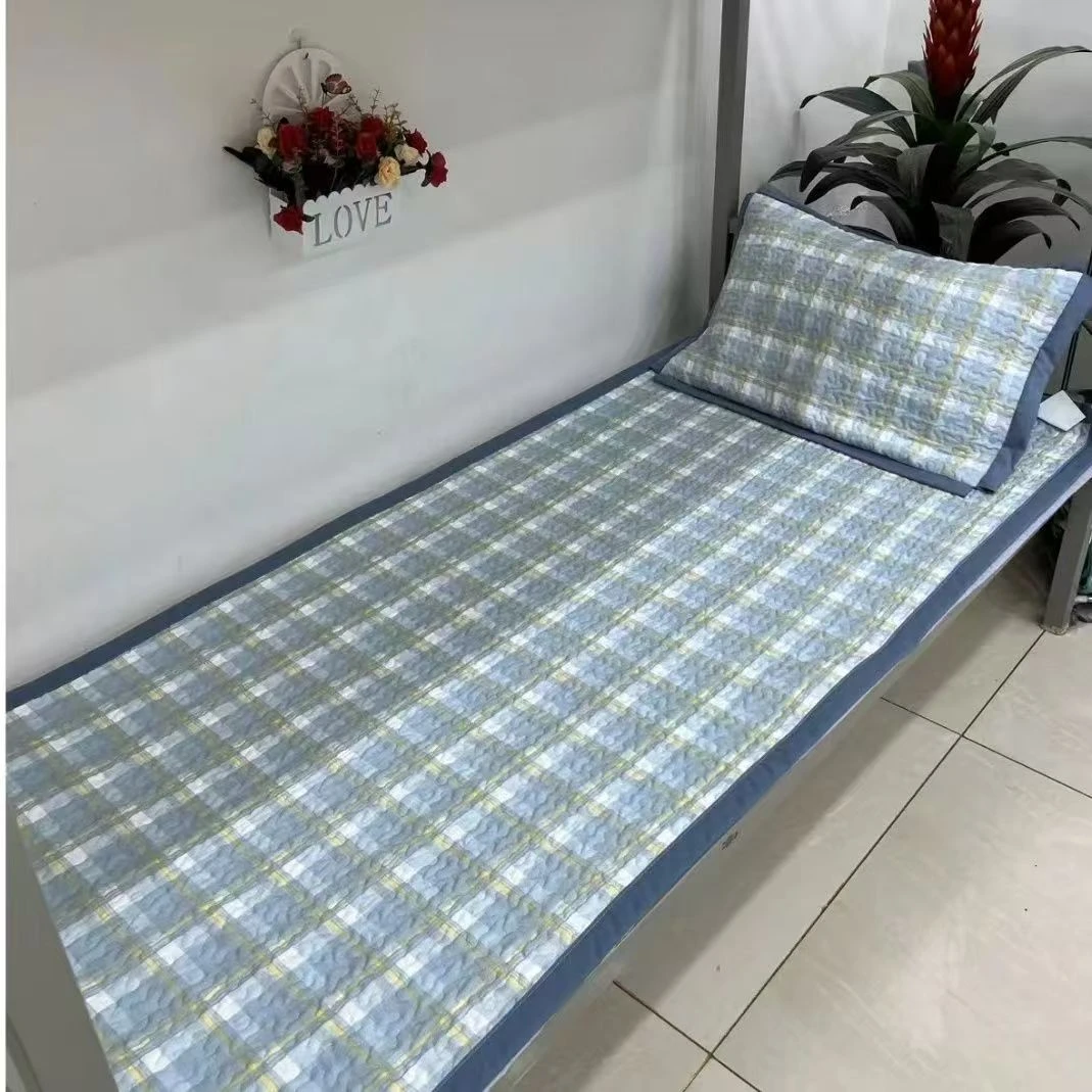 {宿舍学生床盖}格子系列夹棉加厚亲肤透气可机洗不起球90*200