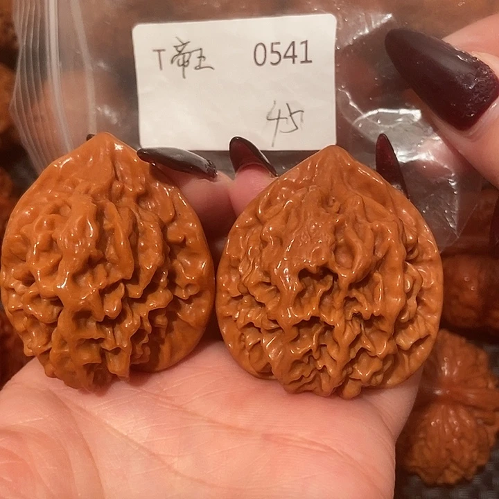 文玩核桃吊坠龙鳞文帝王45