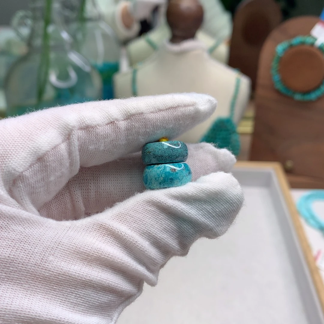 绿松石未镶嵌饰品