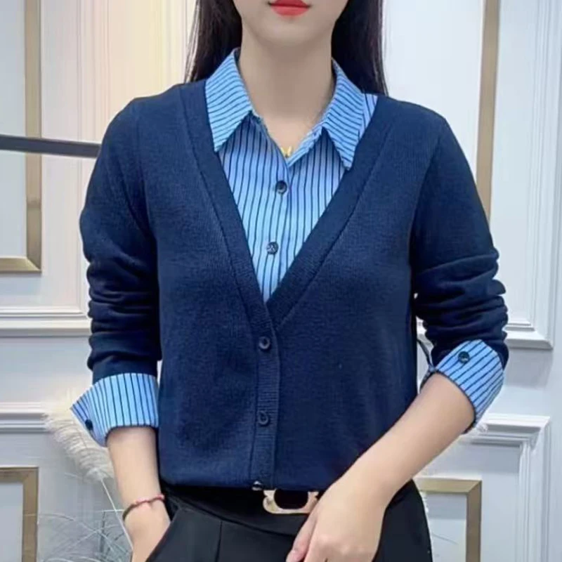 中年女士百搭小衫新款时尚休闲减龄假两件上衣春秋款遮肉显瘦长袖