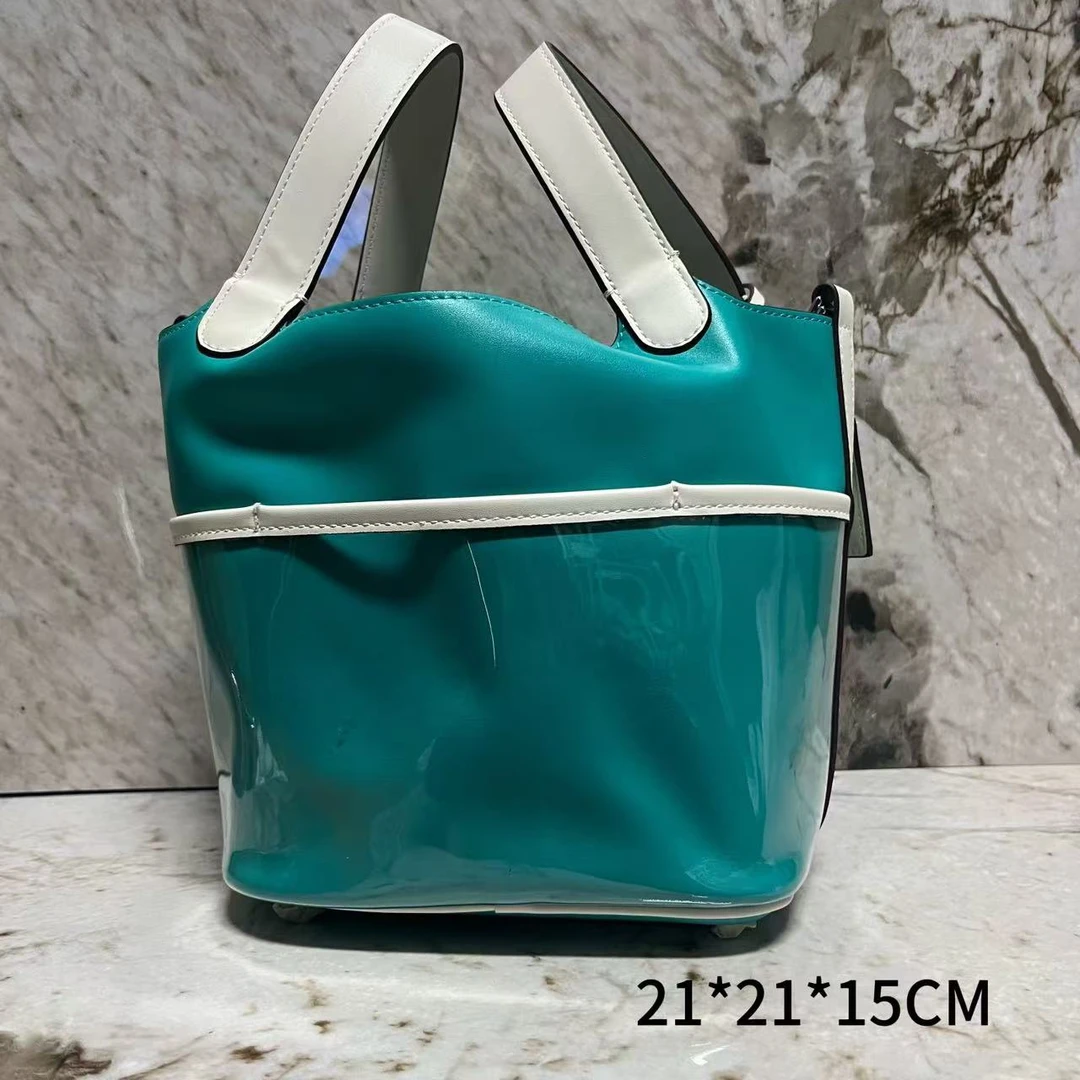 YNPOYNPO24年秋冬新款真皮重工女包小熊菜绿白