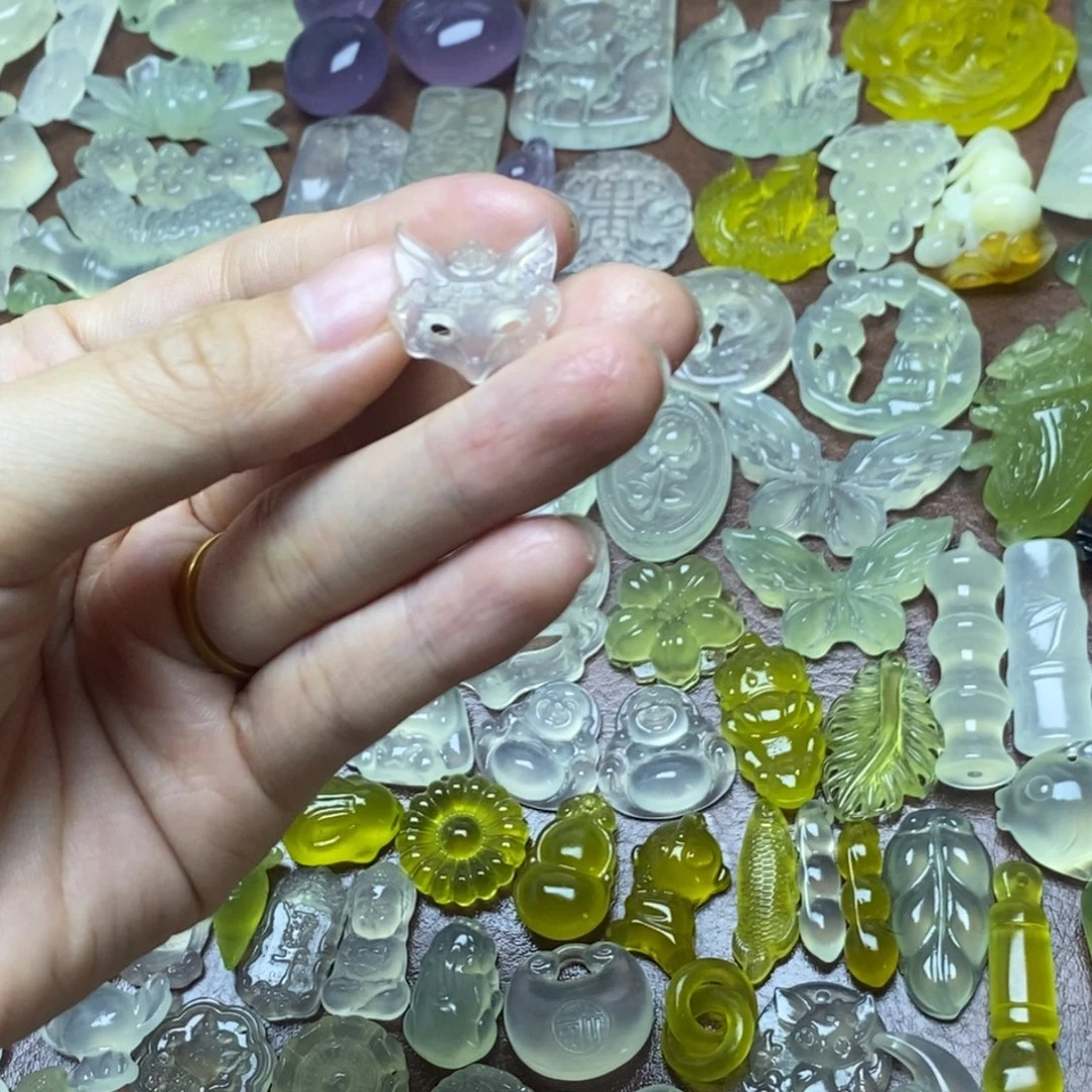 蛇纹石玉合金颈饰