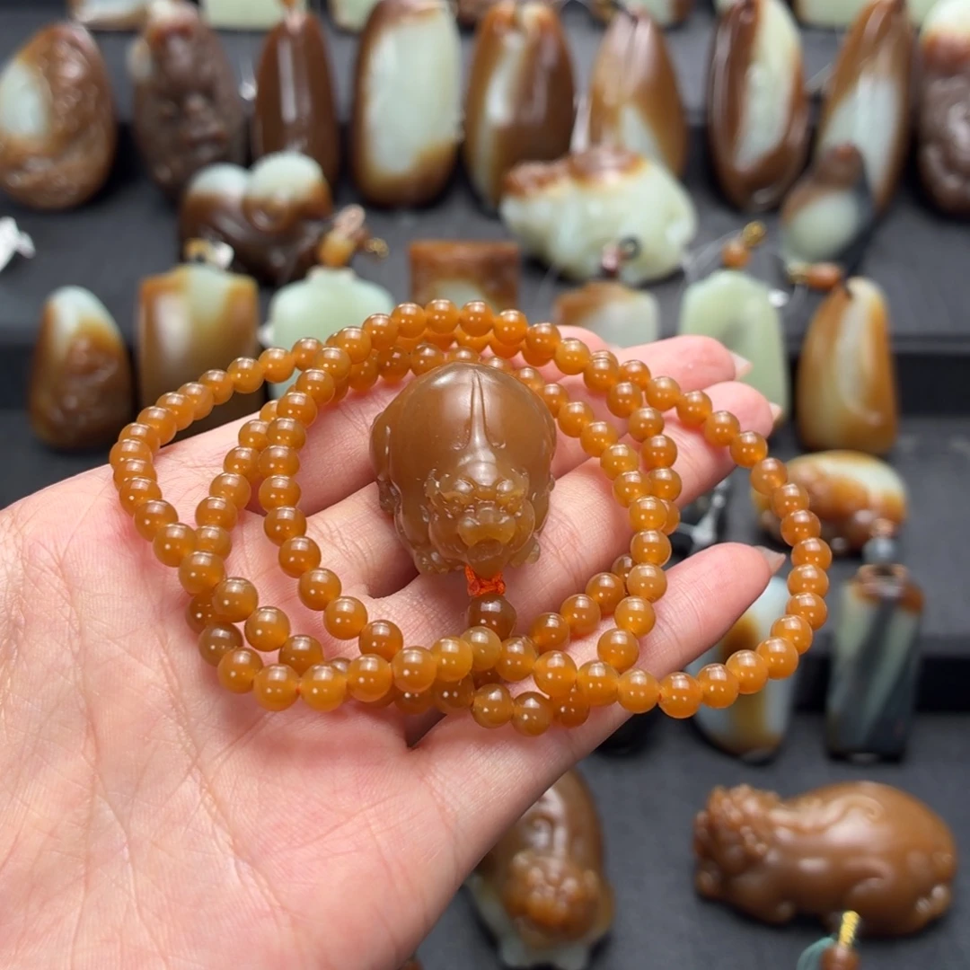 和田玉未镶嵌颈饰