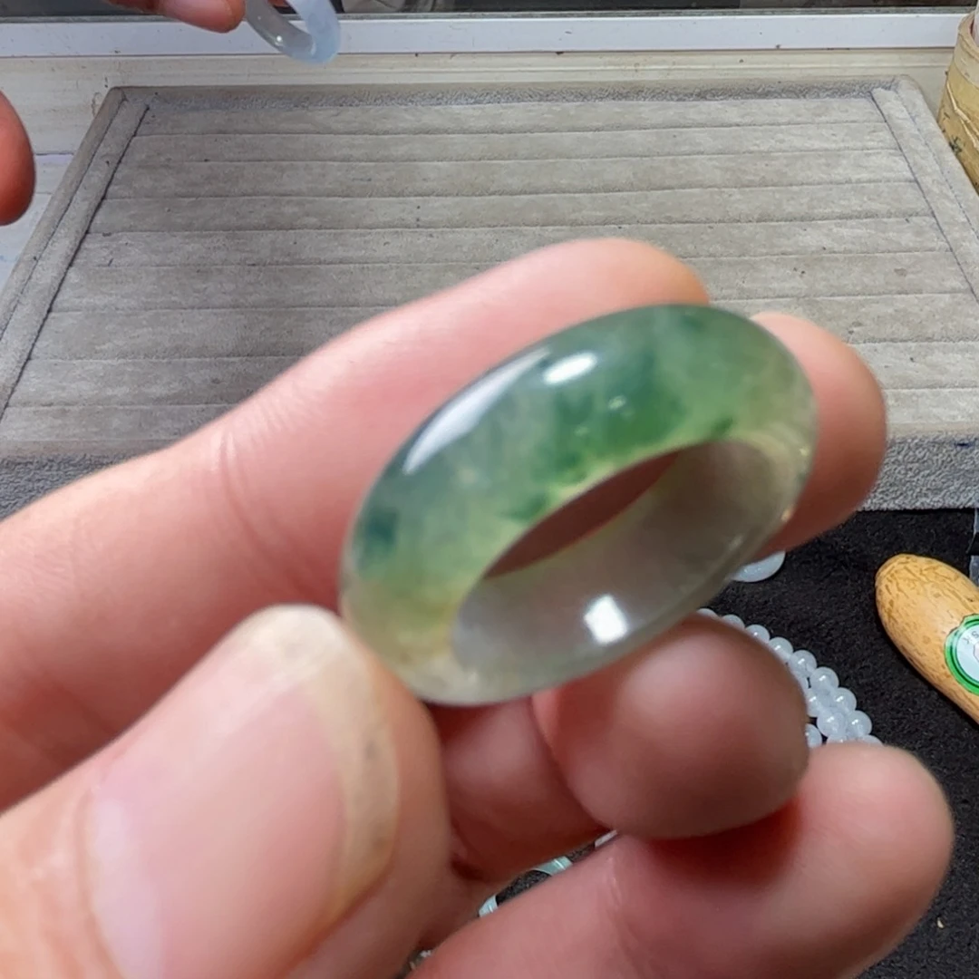 定制翡翠未镶嵌圈口17号