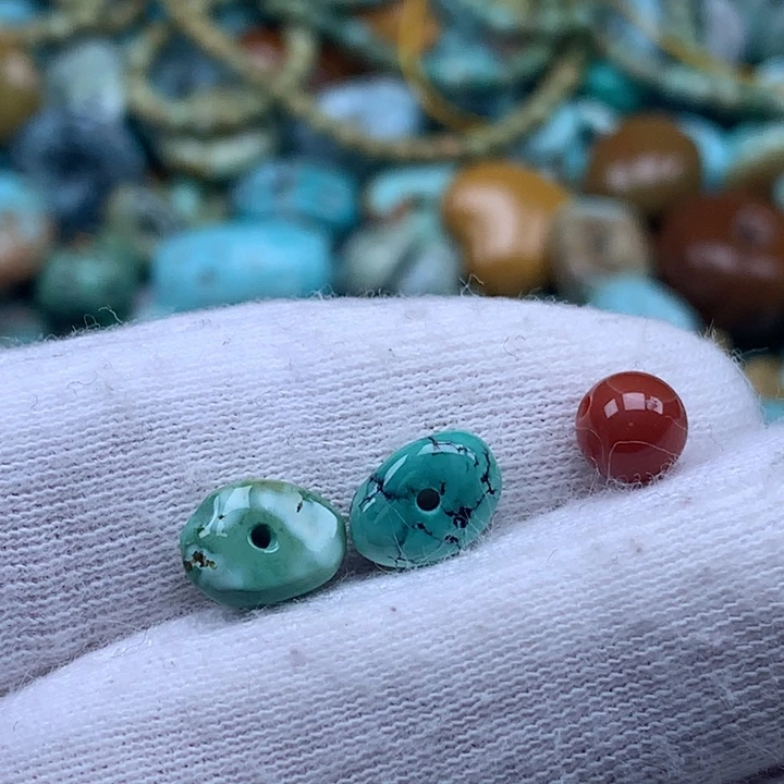 南红玛瑙未镶嵌珠宝奇石