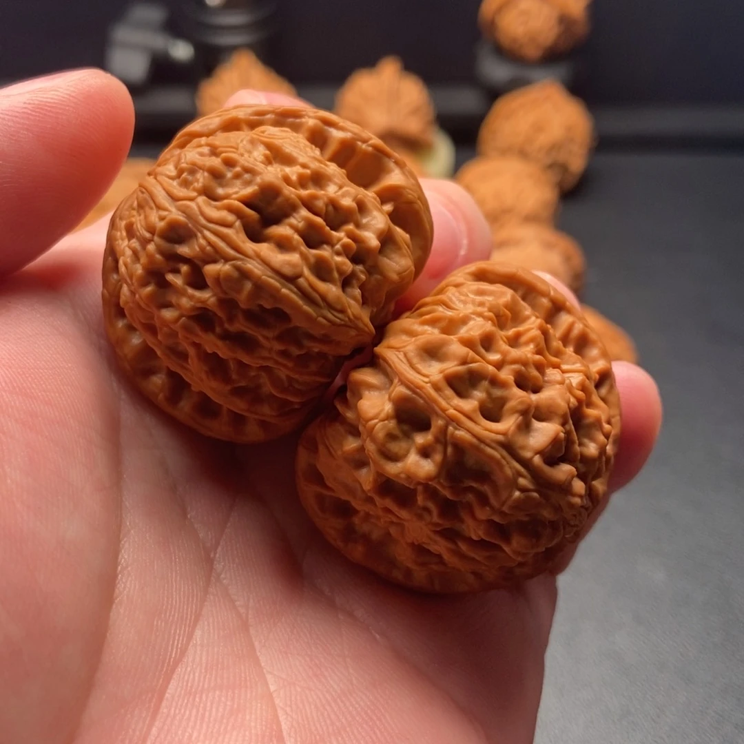 文玩核桃把件白狮子40