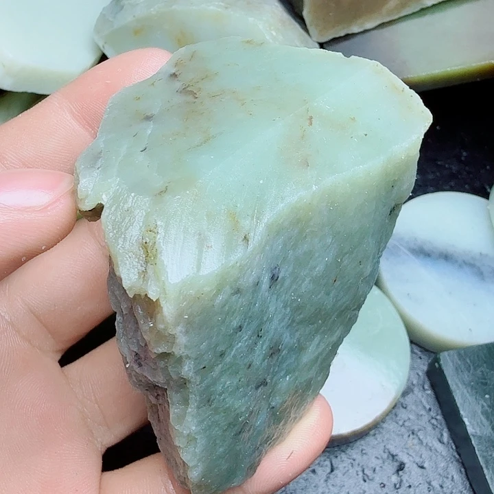 未镶嵌和田玉（糖玉）珠宝奇石