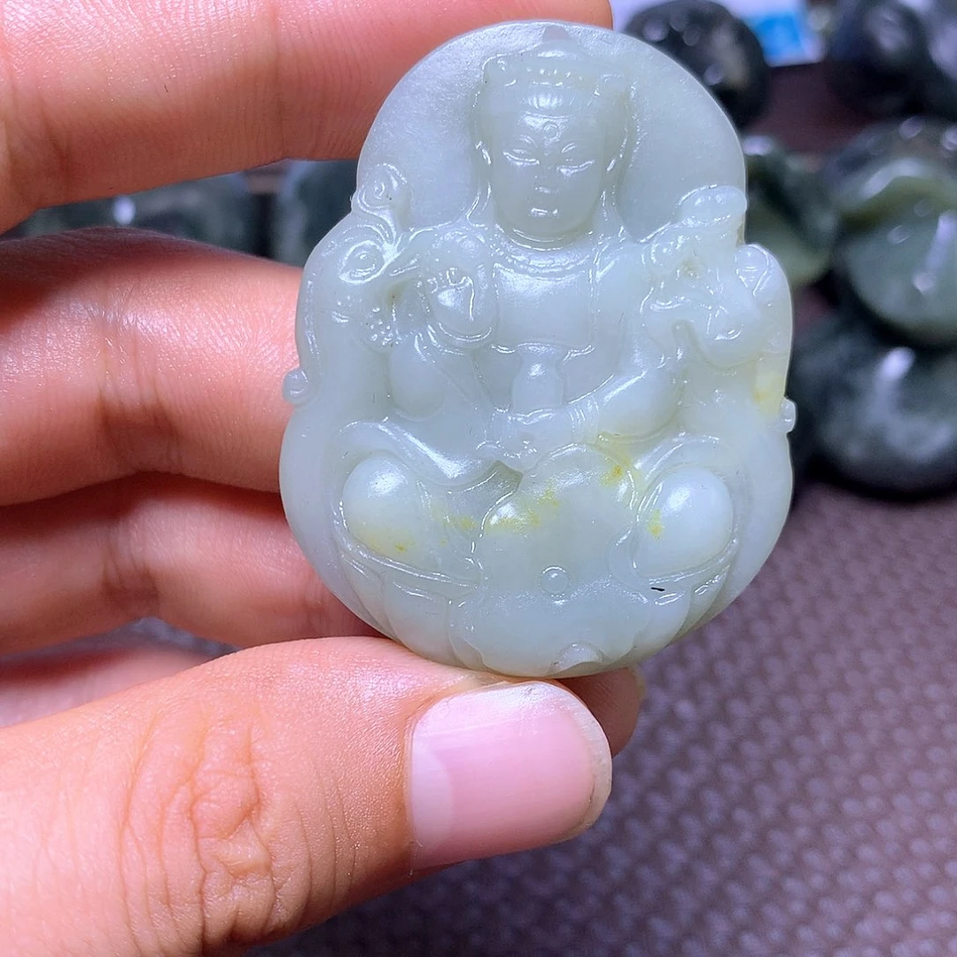 颈饰未镶嵌和田玉