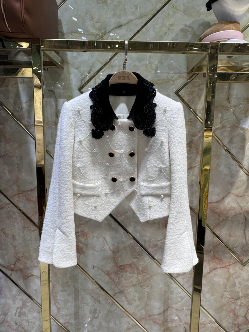 黛蜜儿2025新款珍珠花边毛呢短外套