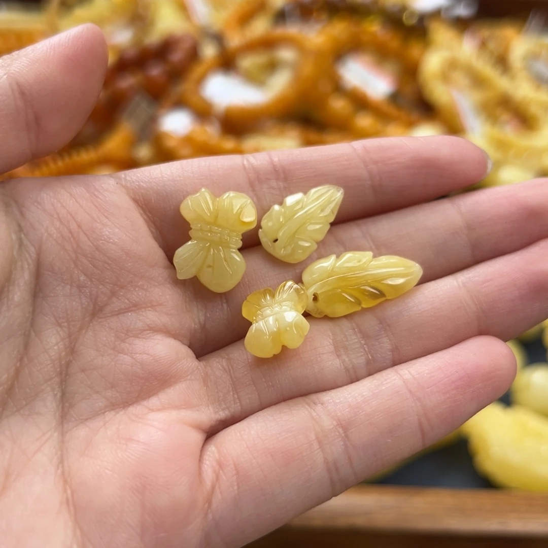 未镶嵌琥珀珠宝奇石