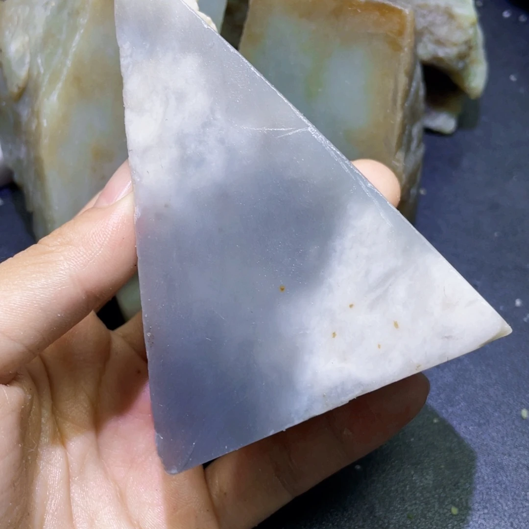 和田玉未镶嵌珠宝半成品