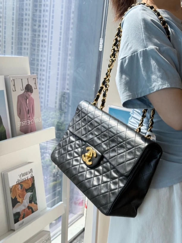 95新 Chanel/香奈儿 黑金时尚百搭大容量单肩斜挎包