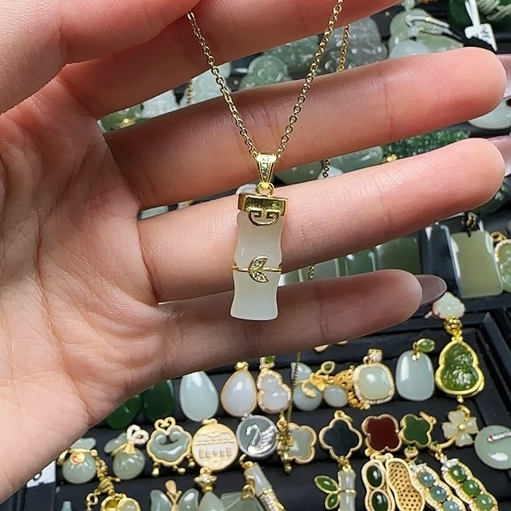 颈饰银S925镶嵌和田玉送链子送绳