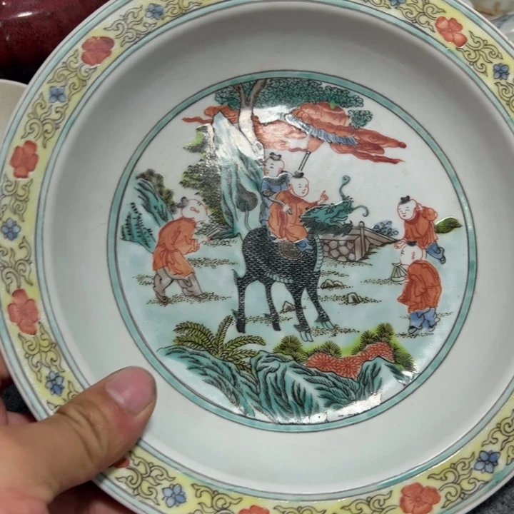 执***着摆件景德镇陶瓷艺术品